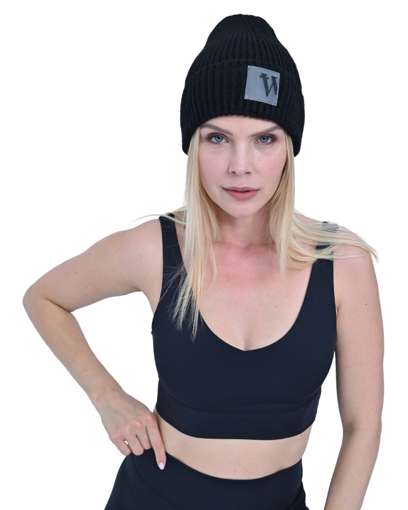 COZY BEANIE BLACK